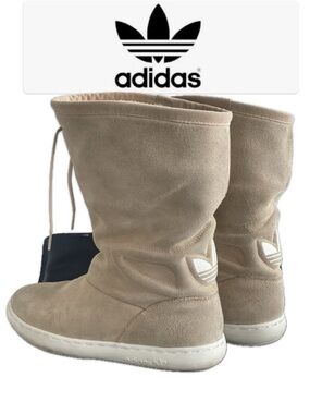 Adidas Winter Tan Suede Boots - Trefoil Logo - Fully Lined With Faux Fur lined
